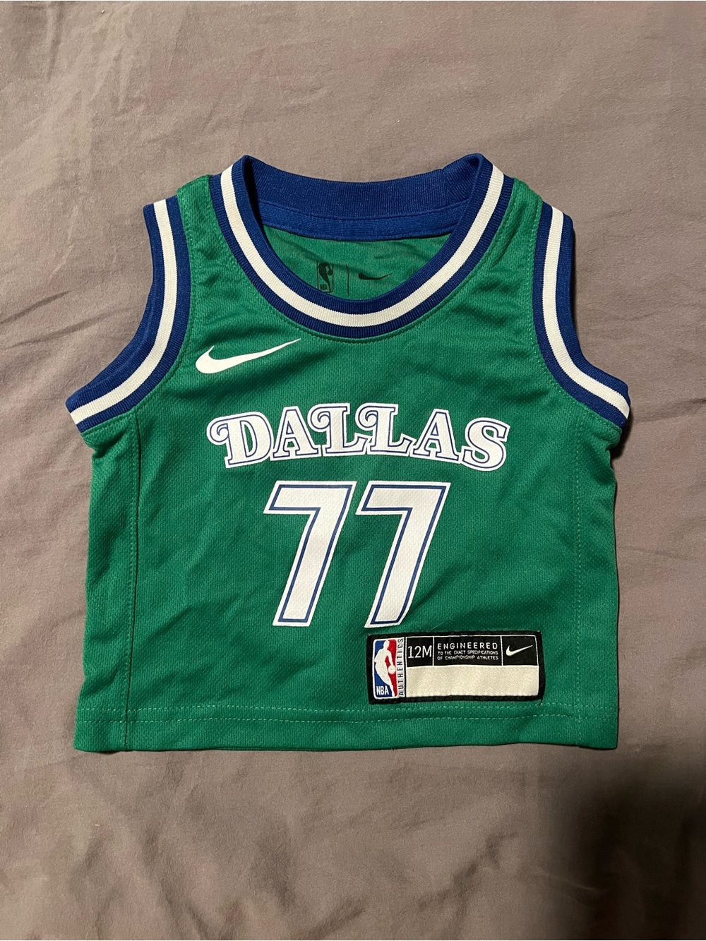 Nike Kids' Dallas Luka Dončić #77 Green Basketball Baby Jersey